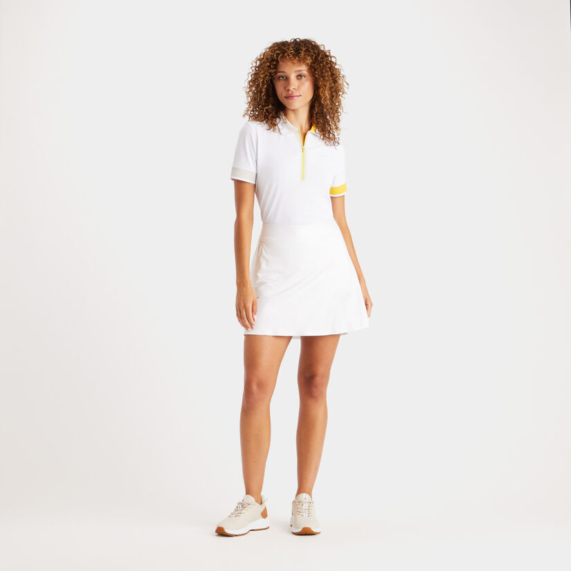 CONTRAST COLLAR TECH PIQUÉ QUARTER ZIP POLO image number 4