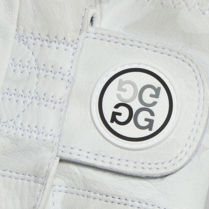 WOMEN'S SIGNATURE CAMO GOLF GLOVE image number 2