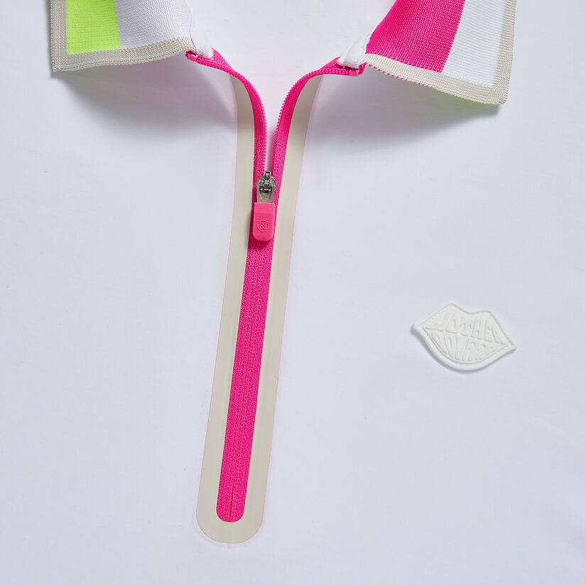 LIMITED EDITION MOTHER GOLFER SILKY TECH NYLON QUARTER ZIP POLO image number 6