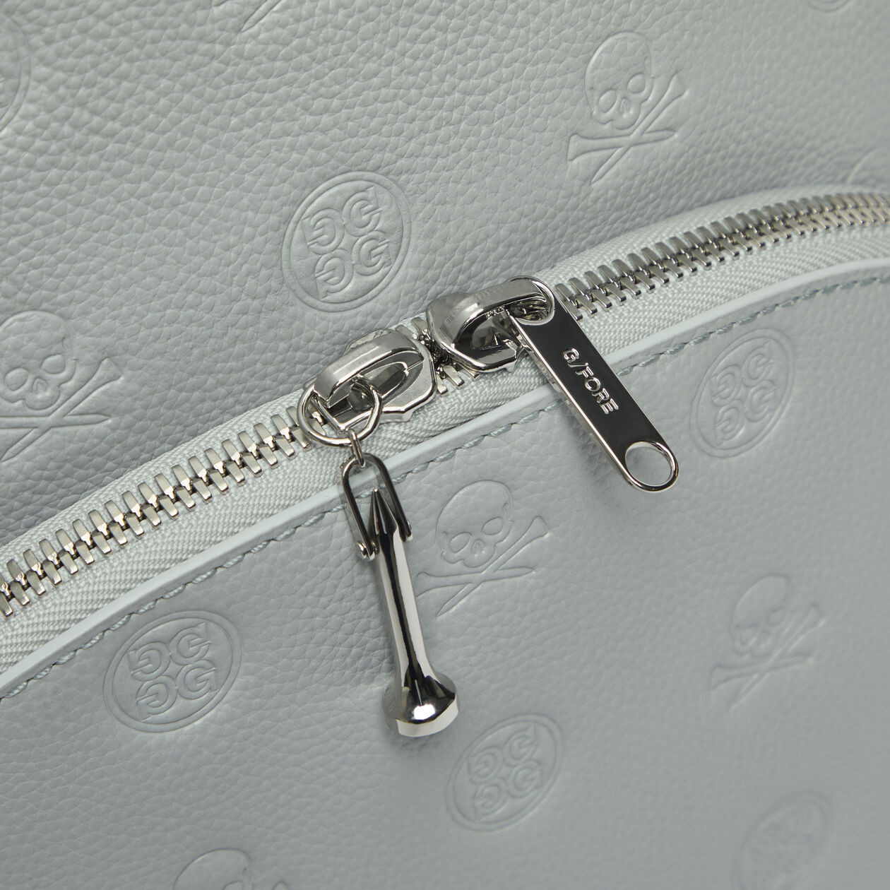 EMBOSSED SKULL & TEES LEATHER BACKPACK | ACCESSORIES FOR MEN  display picture 3