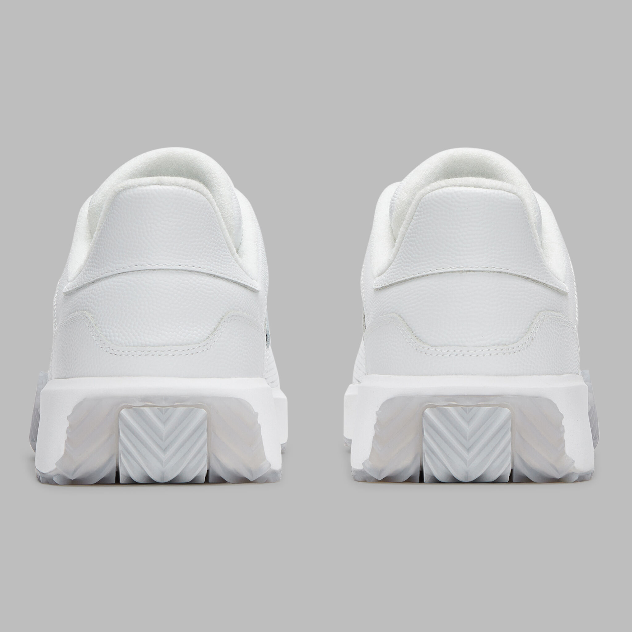 G/FORE's New G.112 Spikeless Shoes Work Just As Well Off Course As On