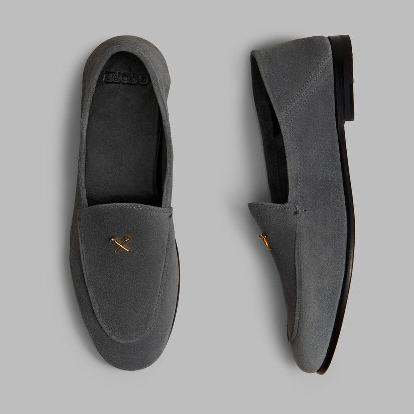 WOMEN'S METAL TEES SUEDE FLEX LOAFER image number 1