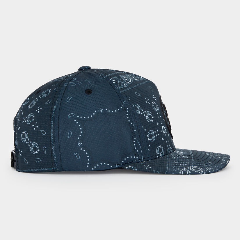 BANDANA FEATHERWEIGHT TECH SNAPBACK HAT image number 3
