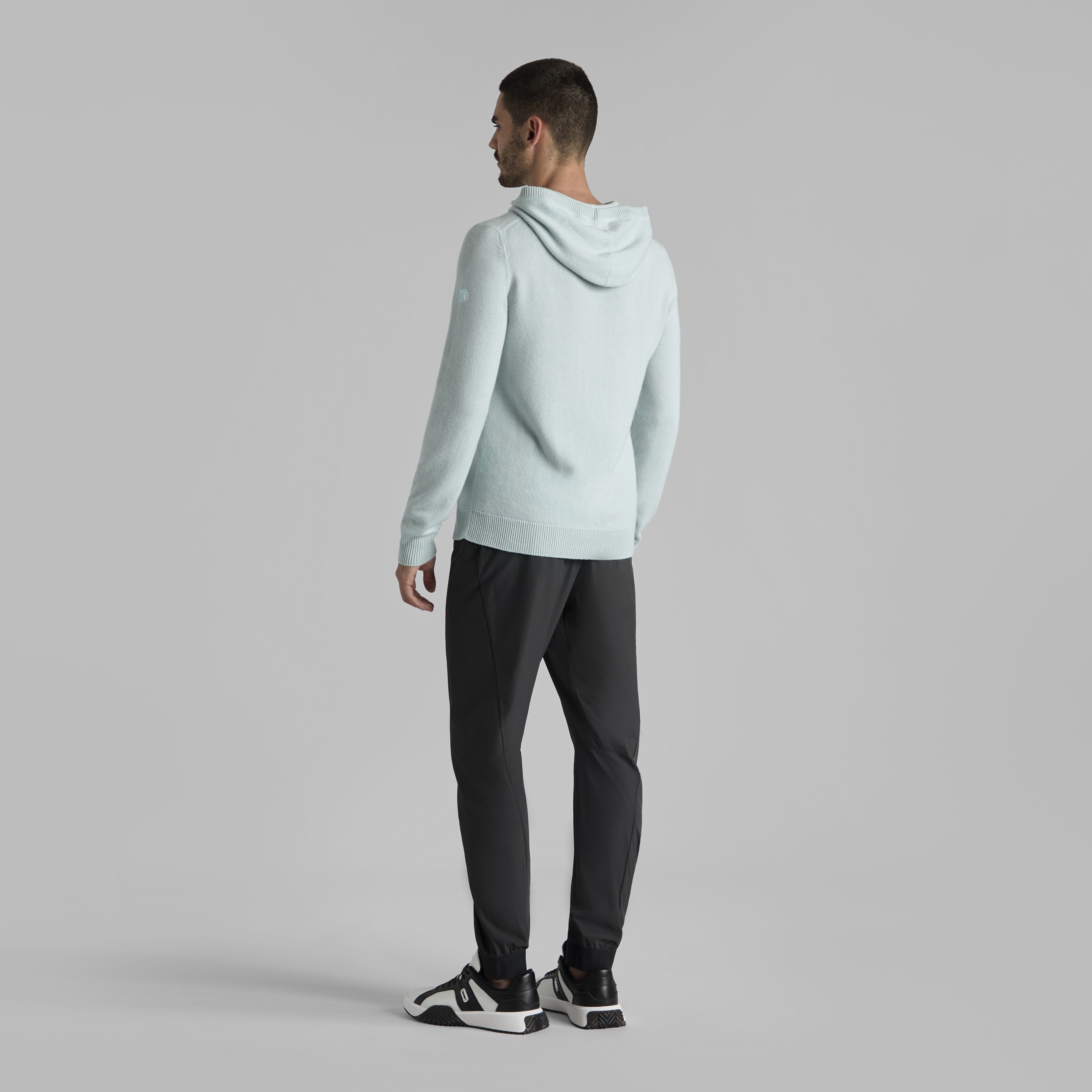 Cashmerelogoknithunggrey_e5438