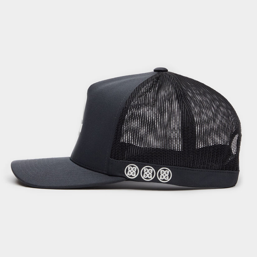 SKULL & T'S TRUCKER image number 4