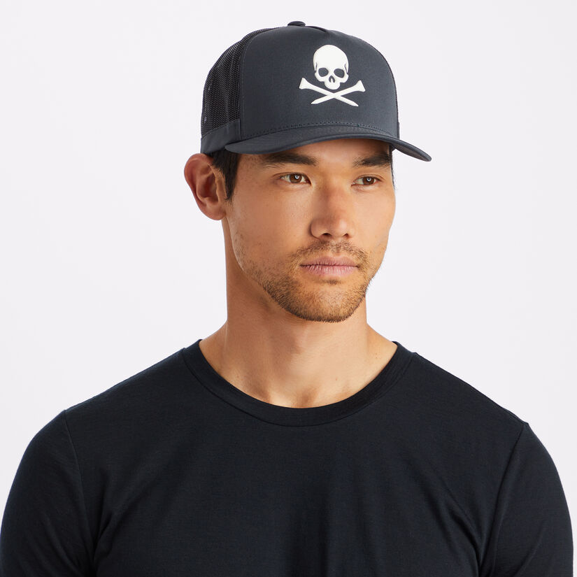 SKULL & T'S TRUCKER image number 7