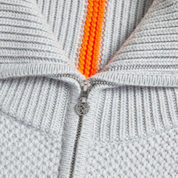 Total top sports sweaters