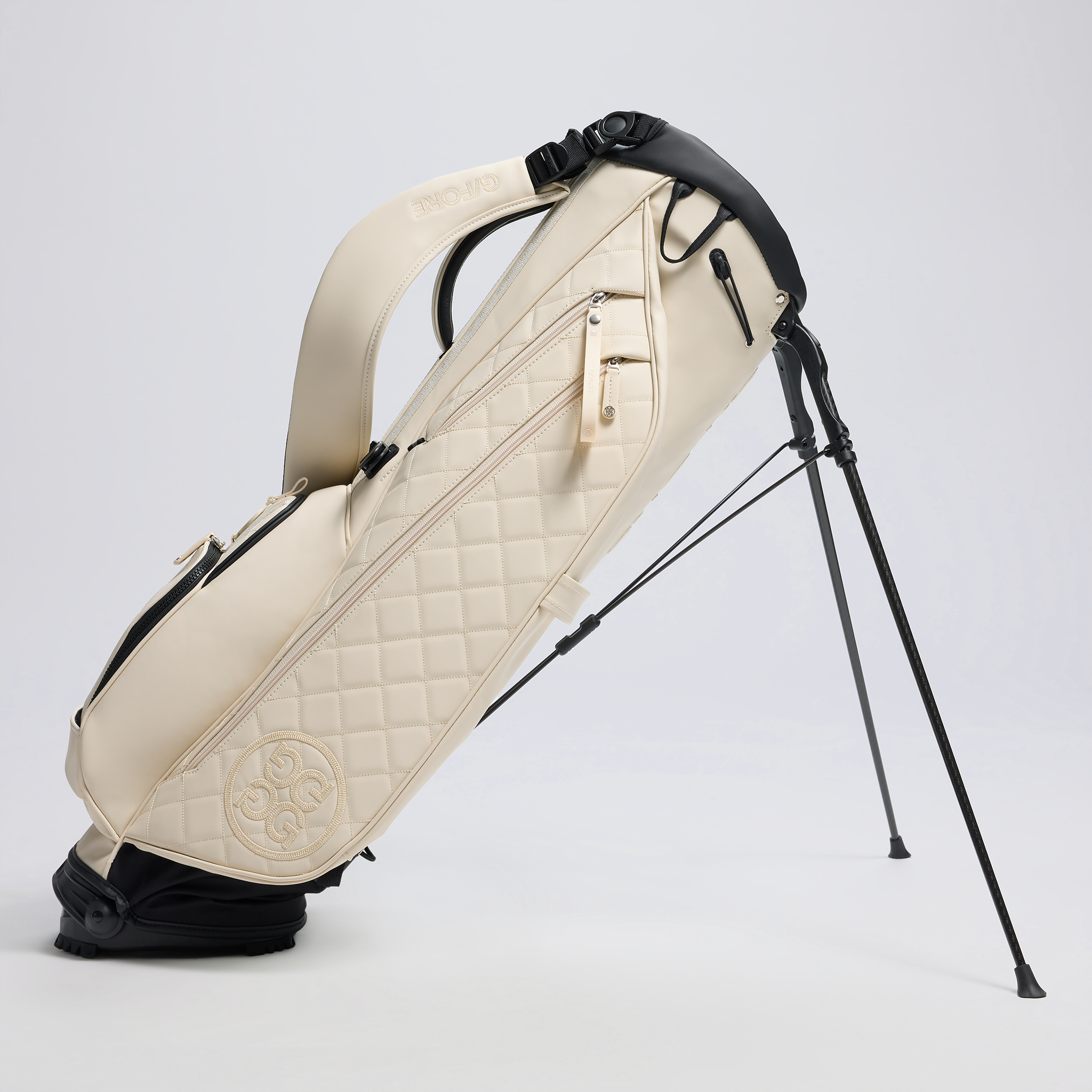 「G/FORE」UNISEX DAYTONA PLUS CARRY GOLF DAYTONA PLUS CARRY GOLF BAG | GOLF BAGS FOR MEN AND WOMEN | G/FORE