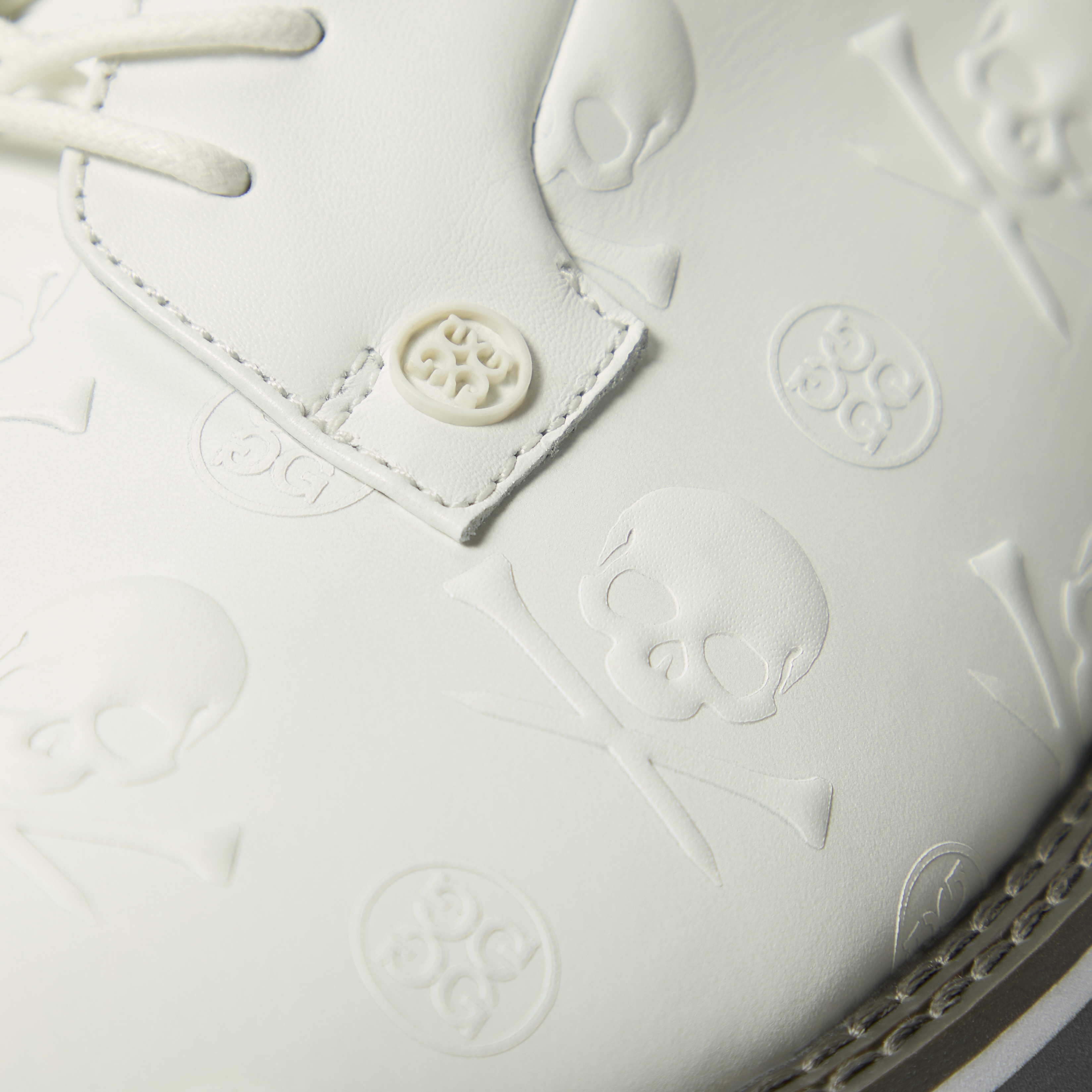MEN'S GALLIVANTER EMBOSSED SKULL & TEES LEATHER GOLF SHOE | MEN'S